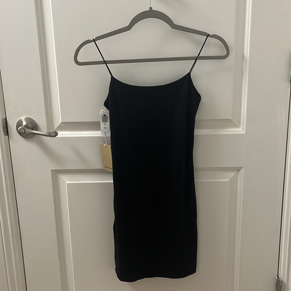 Aritzia Wilfred Free Tiny Dress in Black - Picture 2 of 4